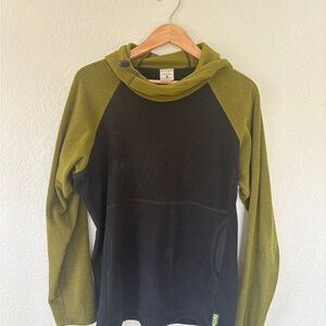 Men's Green and Black Sweater
